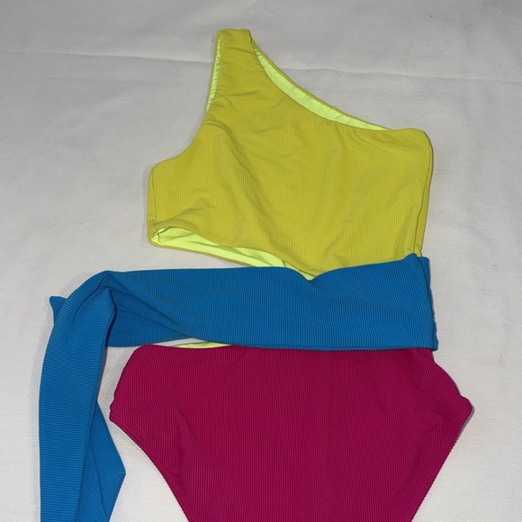 Beach Riot Carlie One Piece, SMALL - Picture 6 of 10